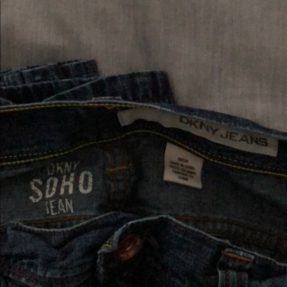 DKNY Jeans - Picture 2 of 3